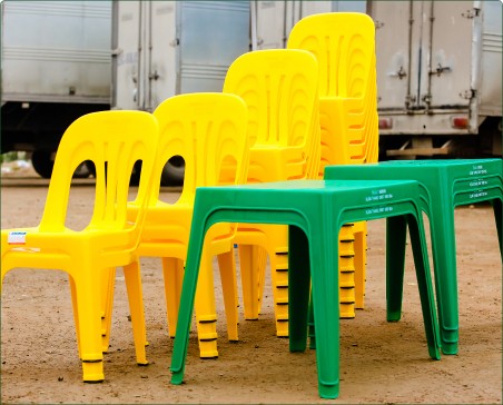 Bàn ghế uống bia